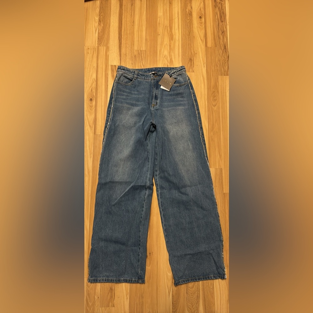 Le Lis Denim Jeans with Classic Stitching